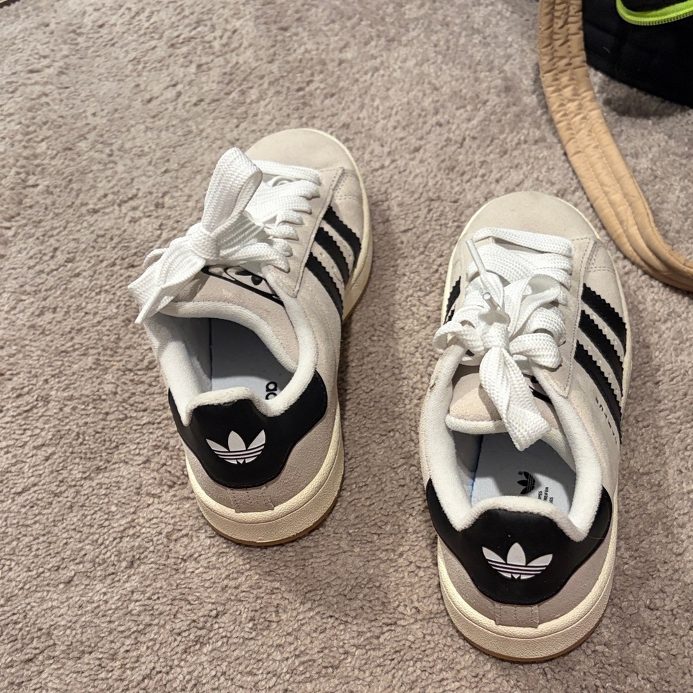 Adidas White and Black Women's Sneakers